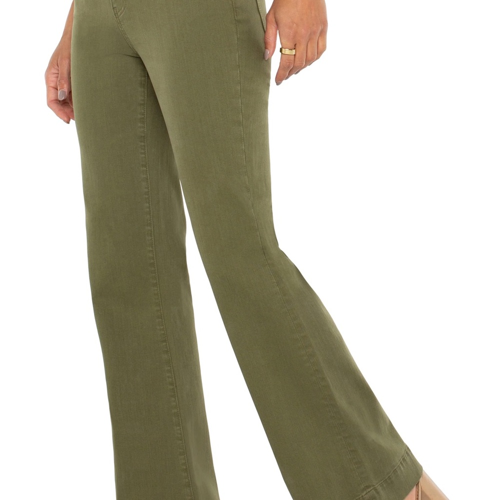 NWT Liverpool Hannah Flare Spanish Olive Pants Jeans 6/28
